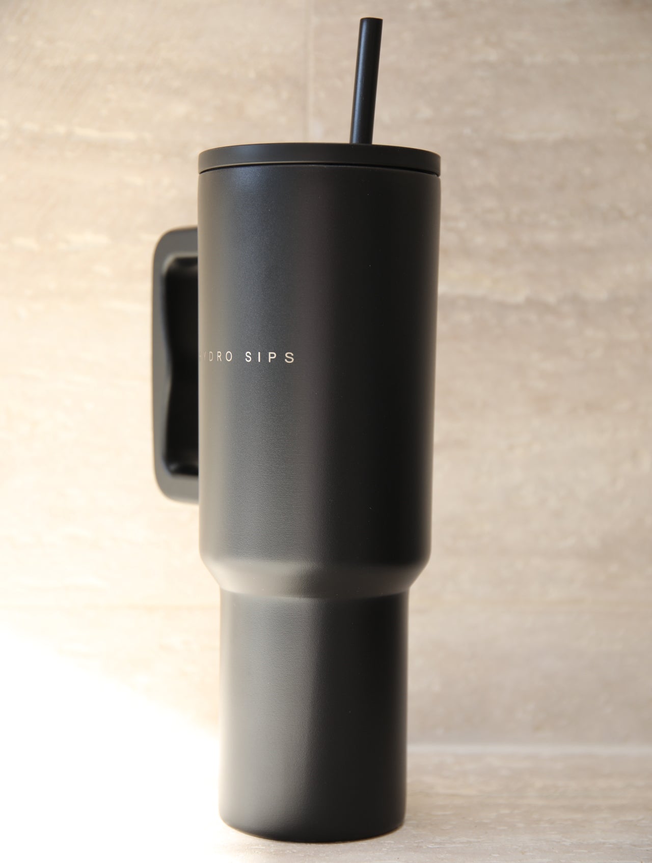 HYDRO SIPS Tumbler - Fekete